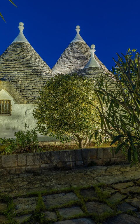 Trullo Patricia Pool: Have, Udvendige