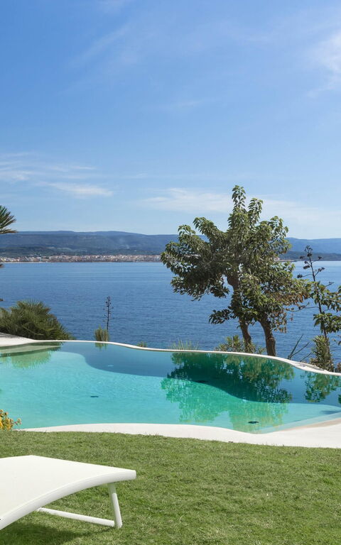 Villa Vera: Have, pool, Visninger