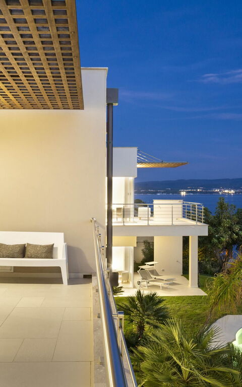 Villa Vera: Altan / terrasse / gårdhave, Have, pool, Udendørs, Visninger