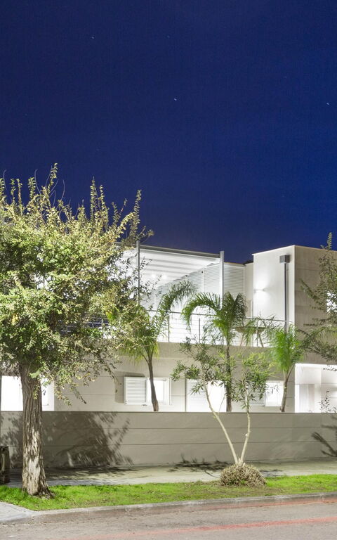 Villa Vera: Hovedindgang, Udvendige