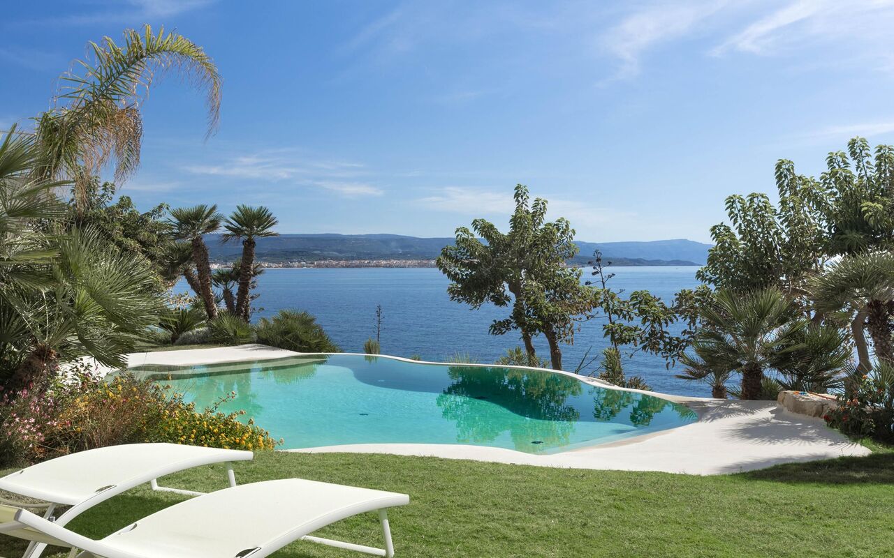 Villa Vera: Have, pool, Visninger