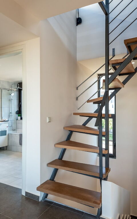 Aelia: Andet værelse