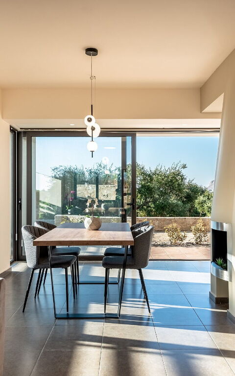 Aelia: Altan / terrasse / gårdhave, Frokostlokale, Have, Hovedindgang, Stue