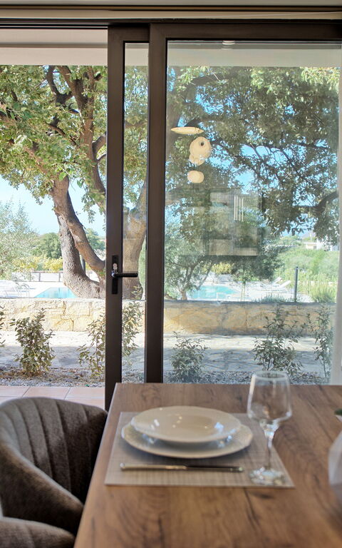 Iris: Frokostlokale, Stue