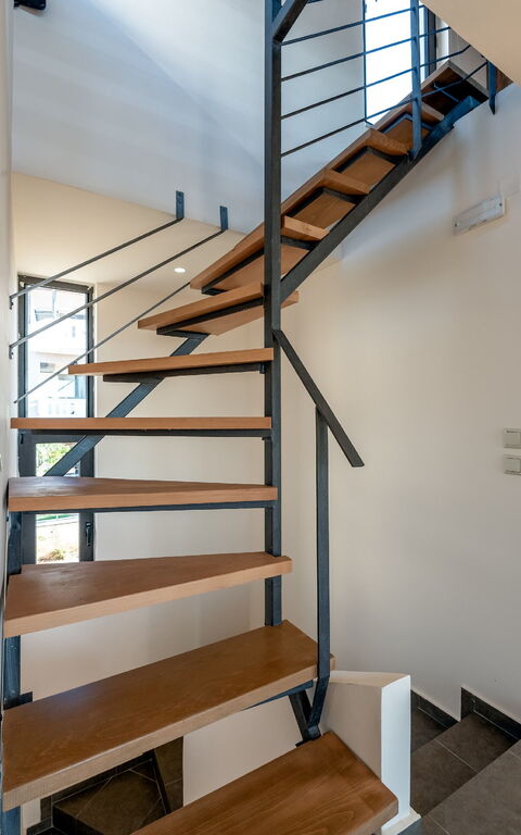 Iris: Andet værelse