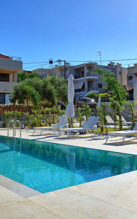 Iris: pool, Udendørs, Udvendige