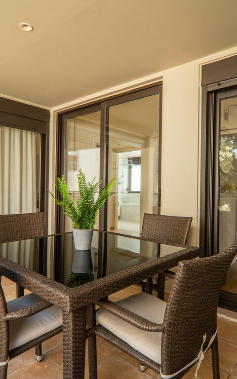 Dioni: Altan / terrasse / gårdhave