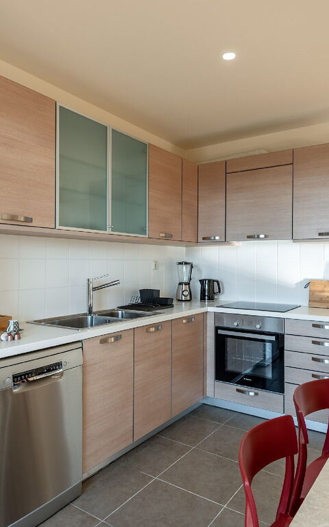 Dioni: Frokostlokale, Køkken