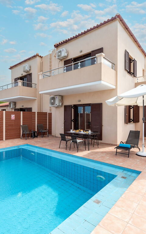 Villa Stratianna: pool, Udendørs, Udvendige