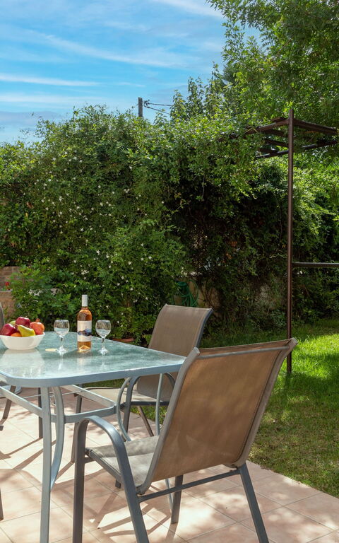 Villa Flora: Altan / terrasse / gårdhave, Udendørs, Udvendige