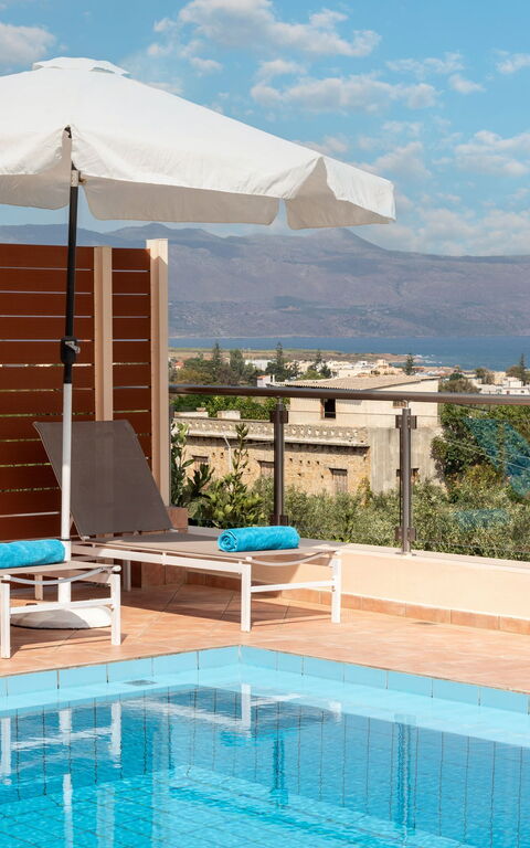 Villa Flora: pool, Udendørs, Udvendige, Visninger