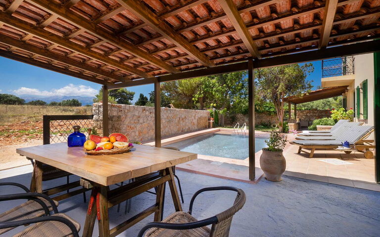 Villa Giani: Altan / terrasse / gårdhave, pool, Udendørs