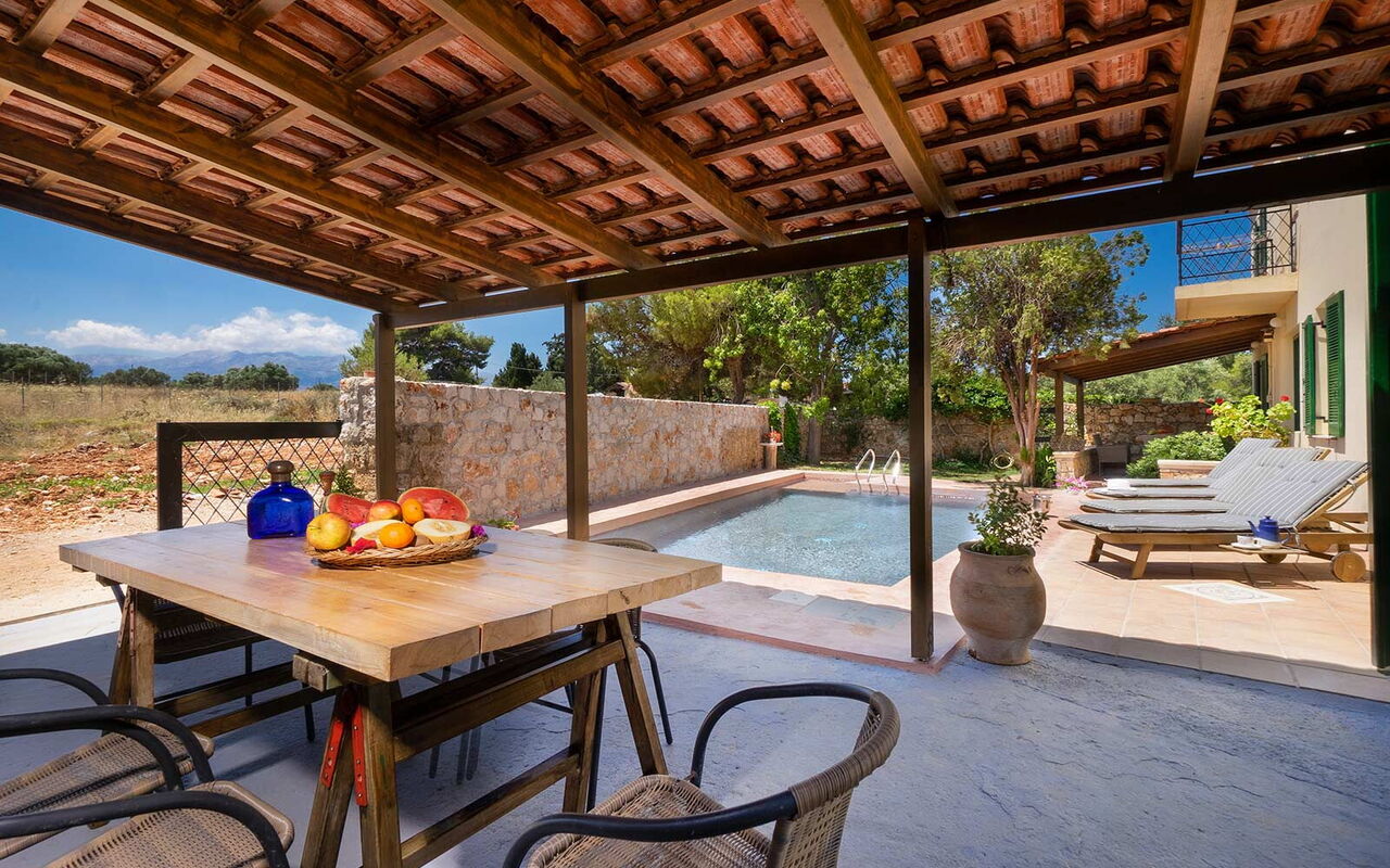 Villa Giani: Altan / terrasse / gårdhave, pool, Udendørs