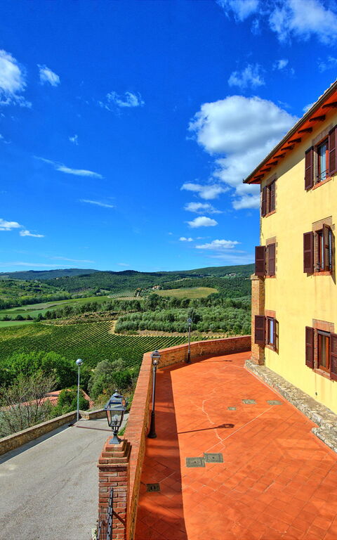 Montauto: Have, Udvendige