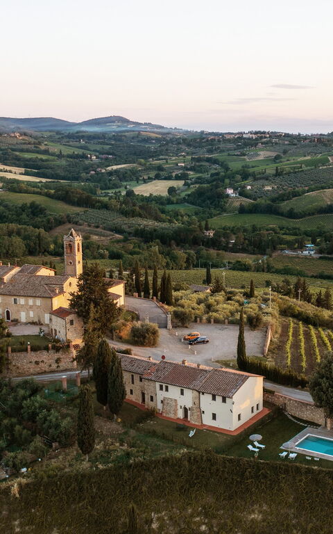 Montauto: Udendørs, Udvendige, Visninger