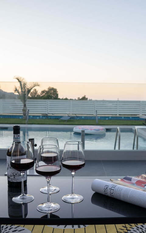 Villa Vincenzo: Altan / terrasse / gårdhave, pool, Udendørs, Visninger