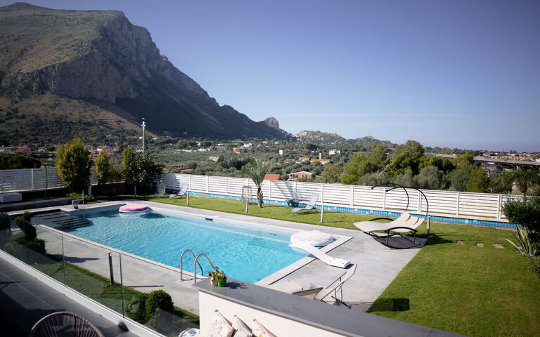 Villa Vincenzo: Sommer, Visninger