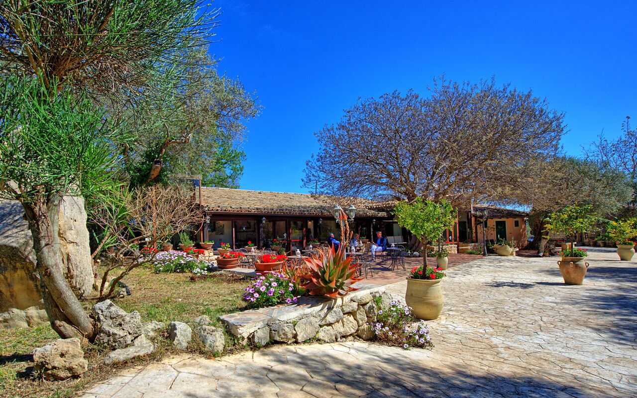 Villa Maddalena: Have, Udendørs, Udvendige