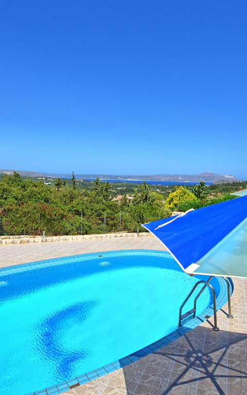 Villa Halepi: pool, Udendørs