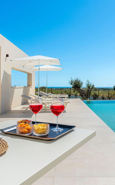 Villa Mora: pool, Udendørs, Udvendige, Visninger