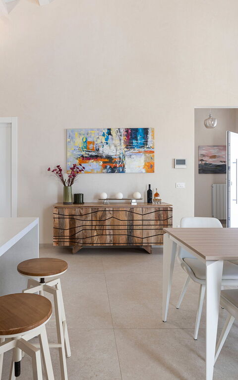 Villa Mora: Frokostlokale, Køkken, Stue