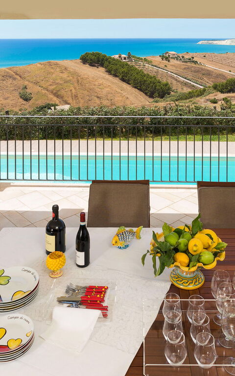 Villa Anthea: pool, Udvendige, Visninger