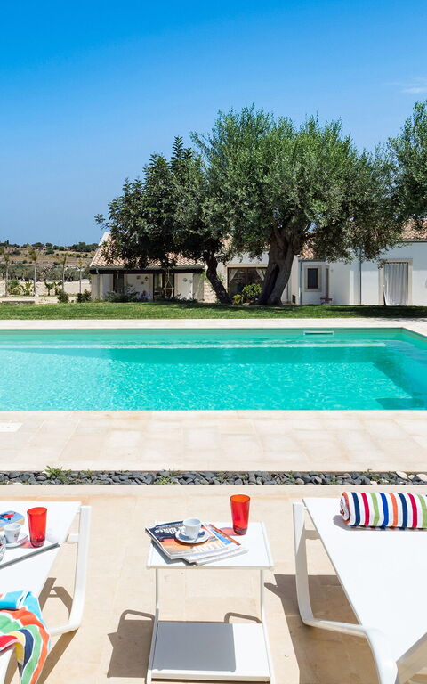 Corte Moscata: Have, pool, Udvendige