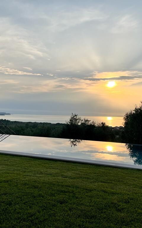 Villa Acropolitana: Sommer, Visninger