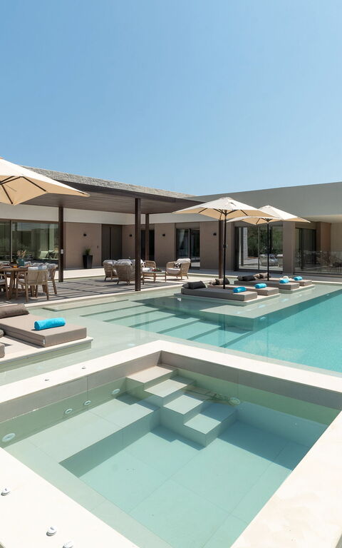 Villa El: boblebad, pool