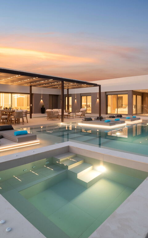 Villa El: boblebad, pool