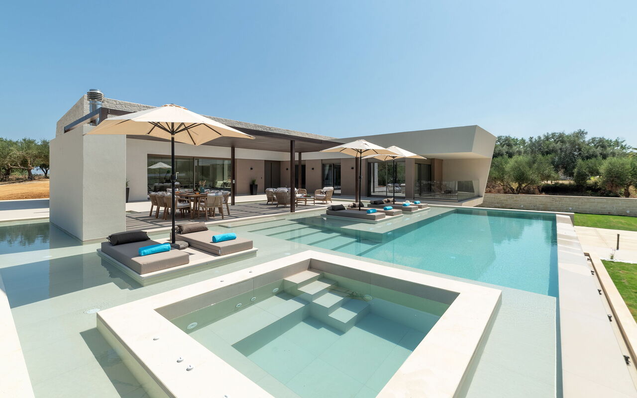 Villa El: boblebad, pool