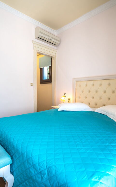 Iro Royal Villa: soveværelse