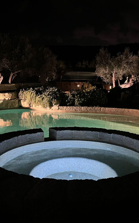 Villa Lucy: Have, pool, Udendørs