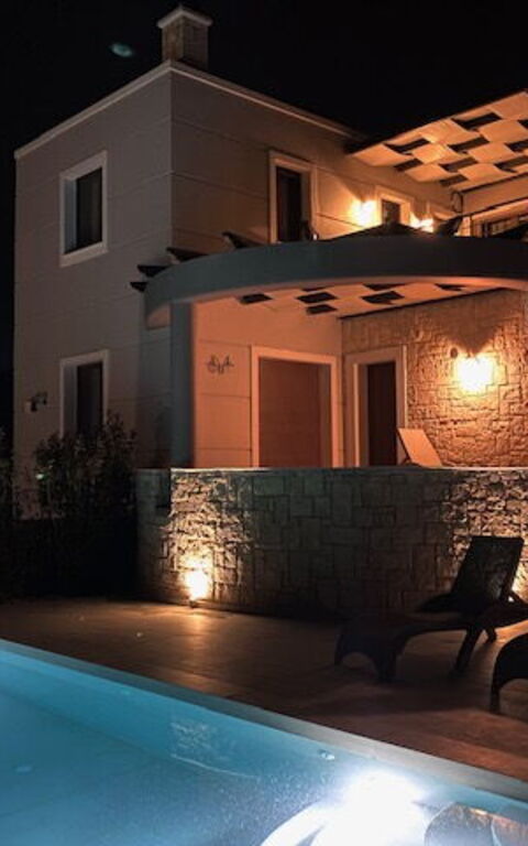 Villa Kostantina: Have, Udendørs, Udvendige