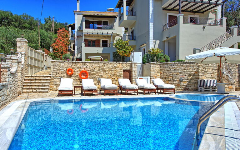 Villa Angie: pool, Udendørs, Udvendige