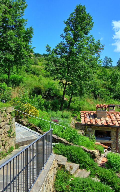 Villa Mulino: Have, Udendørs, Udvendige