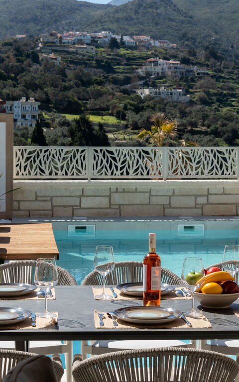 Villa Silentium Evilia: Have, pool, Udendørs, Udvendige