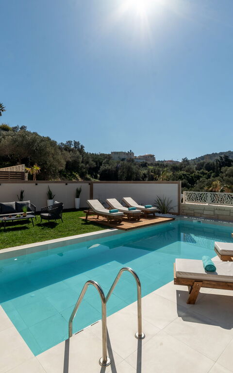 Villa Silentium Evilia: Have, pool, Udendørs, Udvendige