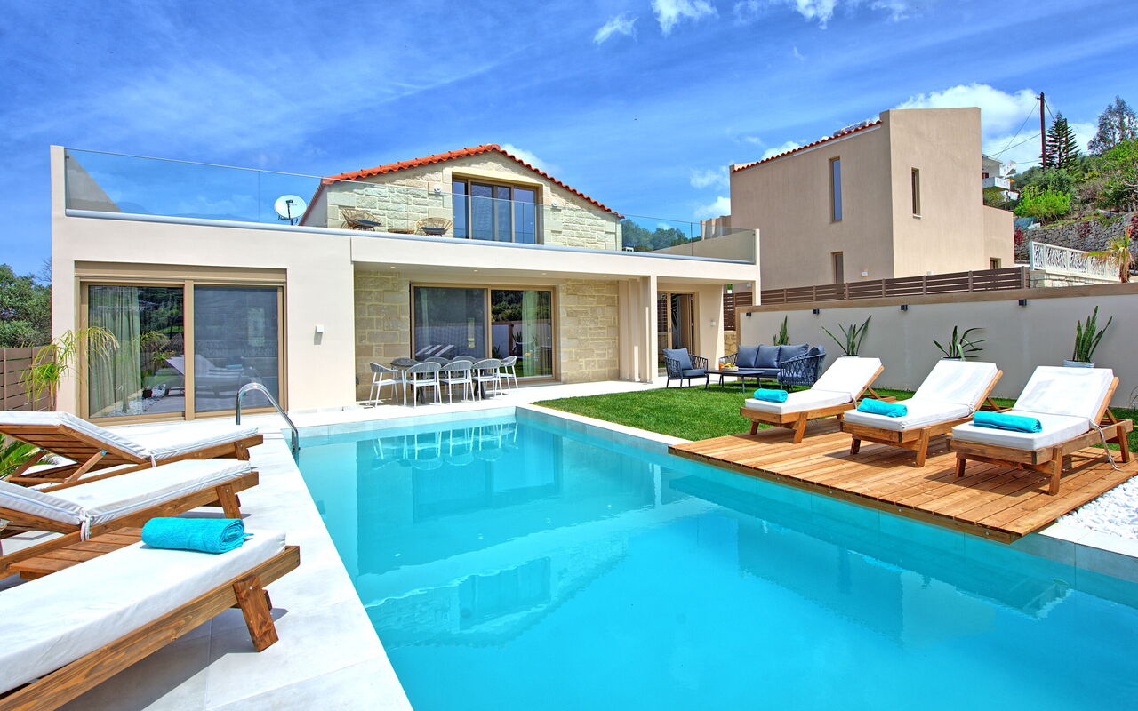 Villa Silentium Evilia: Have, pool, Udendørs, Udvendige