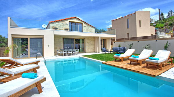 Villa Silentium Evilia: Have, pool, Udendørs, Udvendige