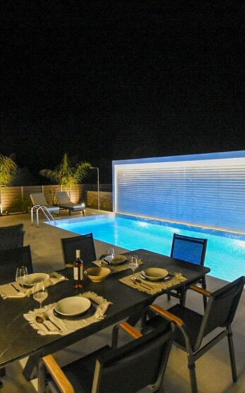 Villa Silentium Ionia: pool, Udvendige