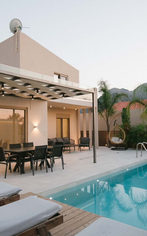 Villa Silentium Ionia: Have, pool, Udendørs, Udvendige