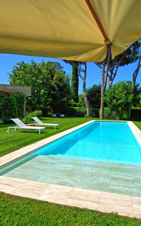 Villa Dolce Vita: Have, pool, Udendørs