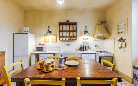 Feriebolig Giallone: Frokostlokale, Køkken