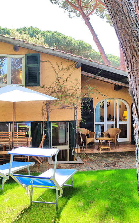 Le Dune: Udendørs, Udvendige