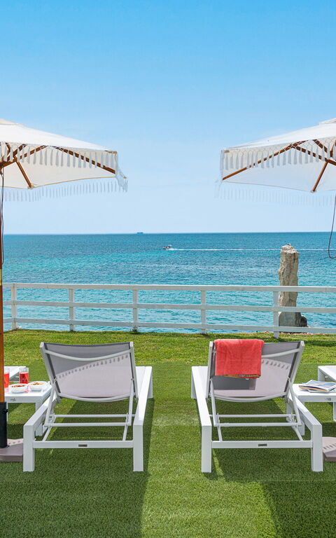 Villa Hermes: Have, Udendørs, Udvendige