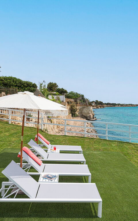 Villa Hermes: Have, Udendørs, Udvendige