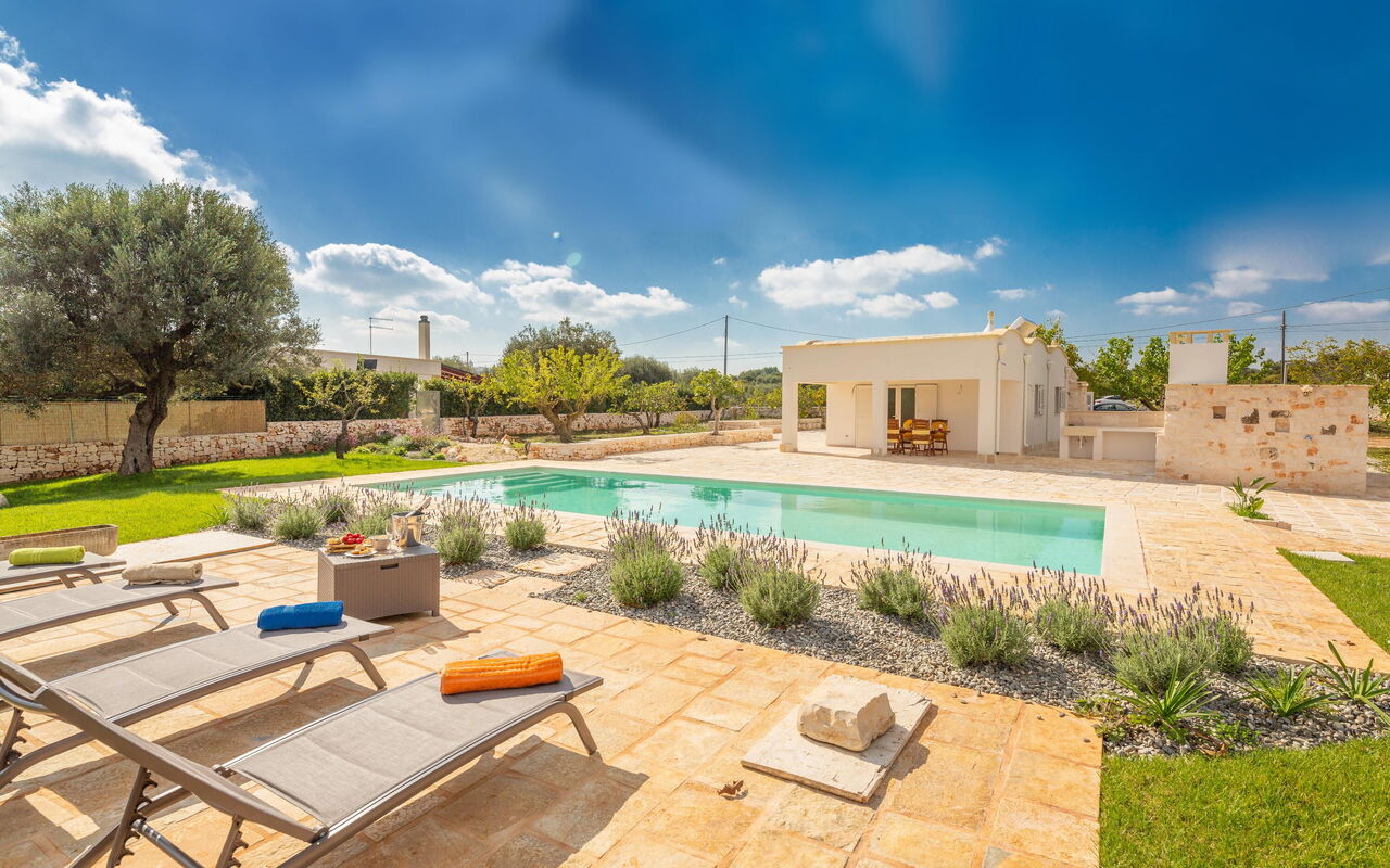 Trullo Adea: Have, pool, Udendørs, Udvendige