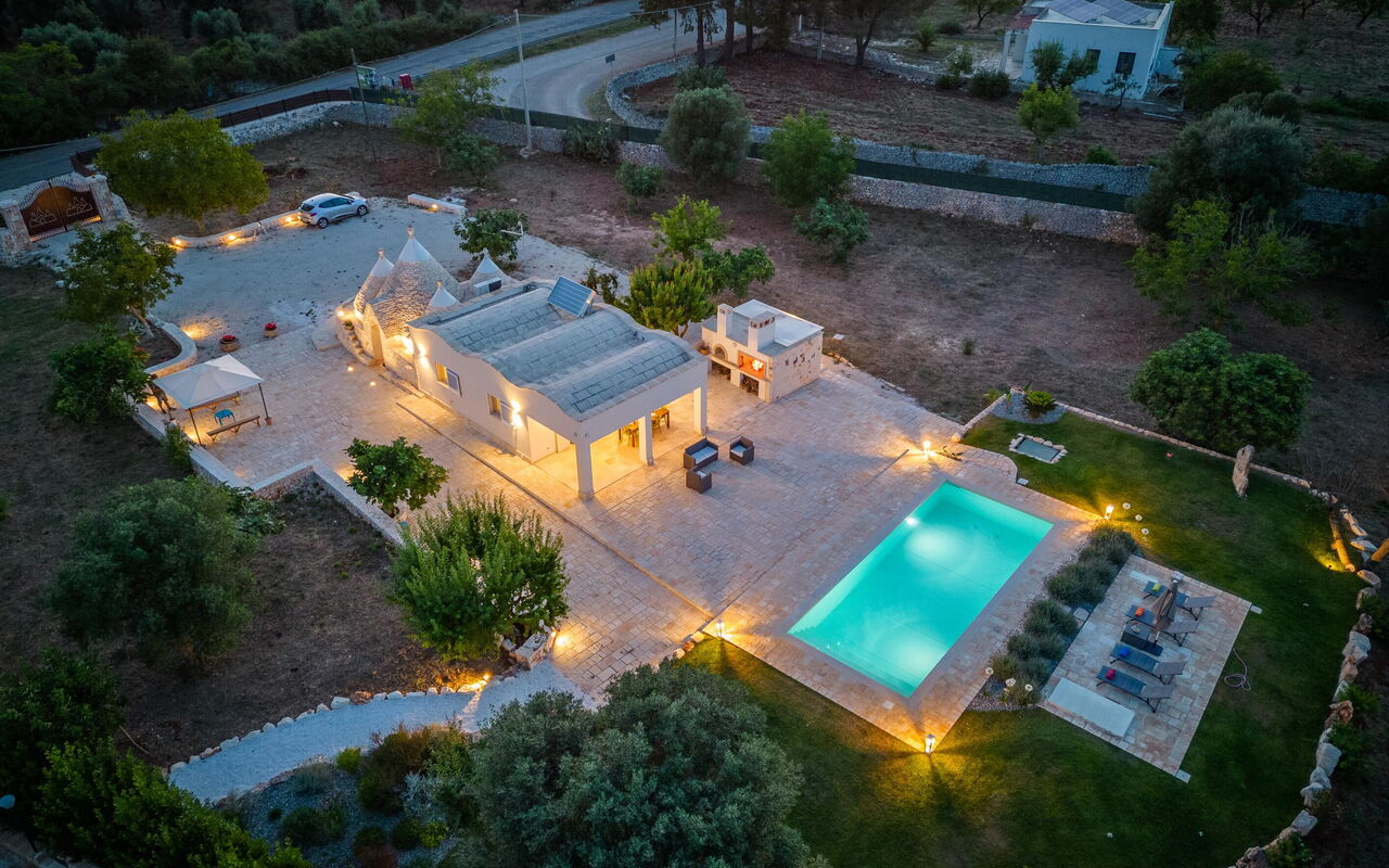 Trullo Adea: pool, Visninger