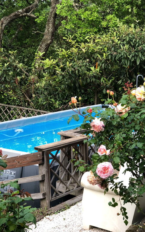 La Nocciola: pool, Udendørs